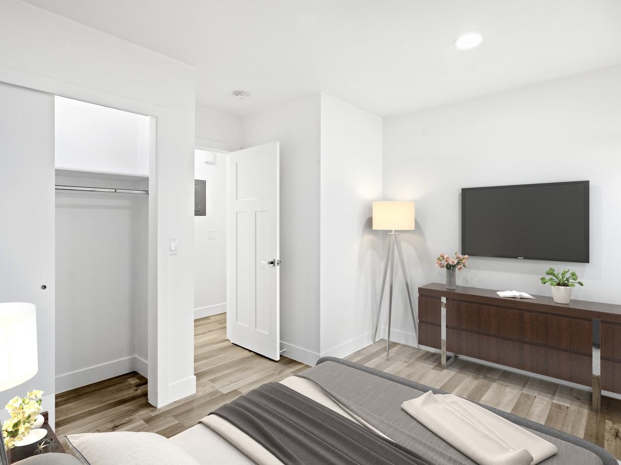 26 W Girard Ave - Photo 3 of 14
