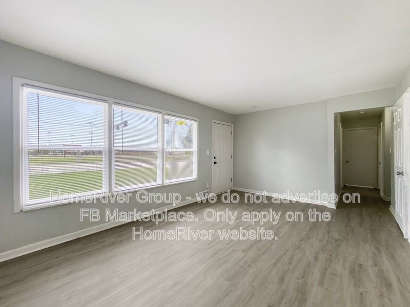 7104 Longview Rd - Photo 2 of 23