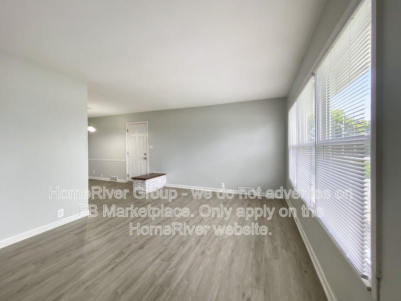 7104 Longview Rd - Photo 3 of 23