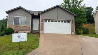 112 Lakeview Ct - Photo 1 of 1