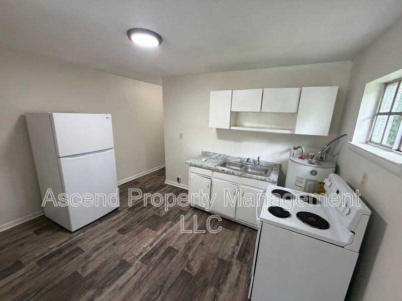 1206 Sholar Ave #A - Photo 3 of 10