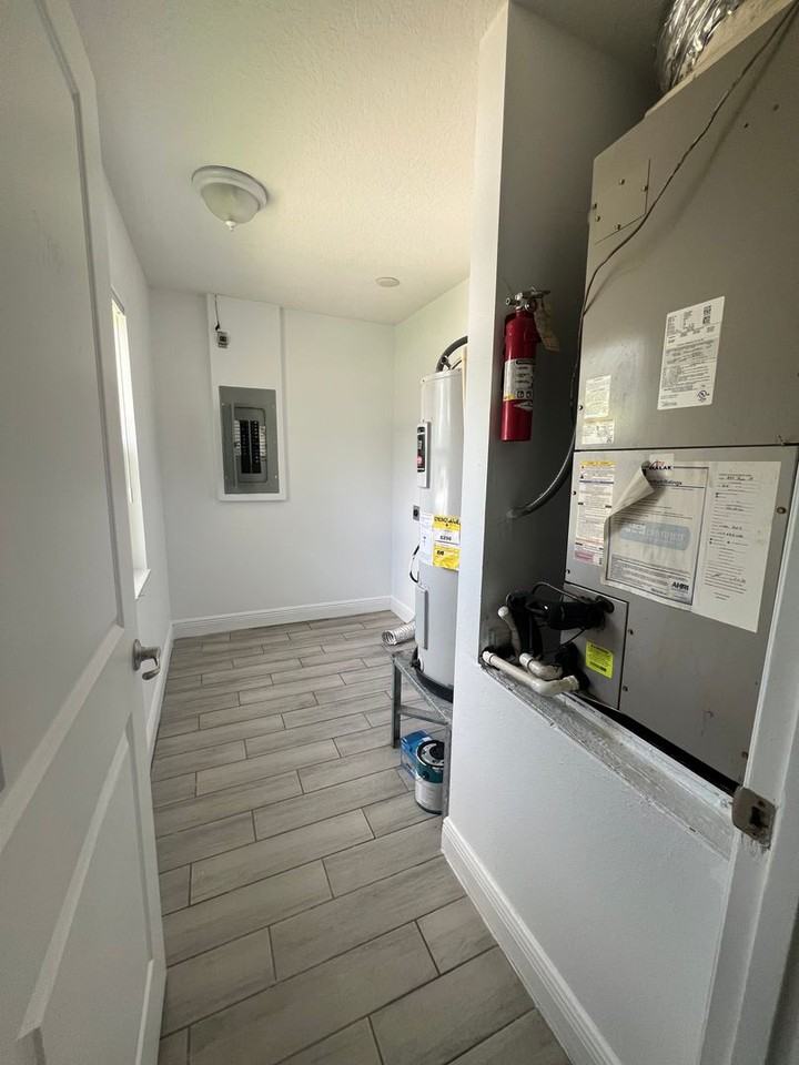 4919 Steyr St - Photo 2 of 17