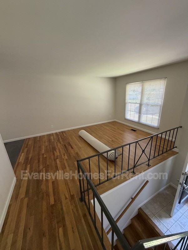 1309 Alvord Ln - Photo 3 of 21