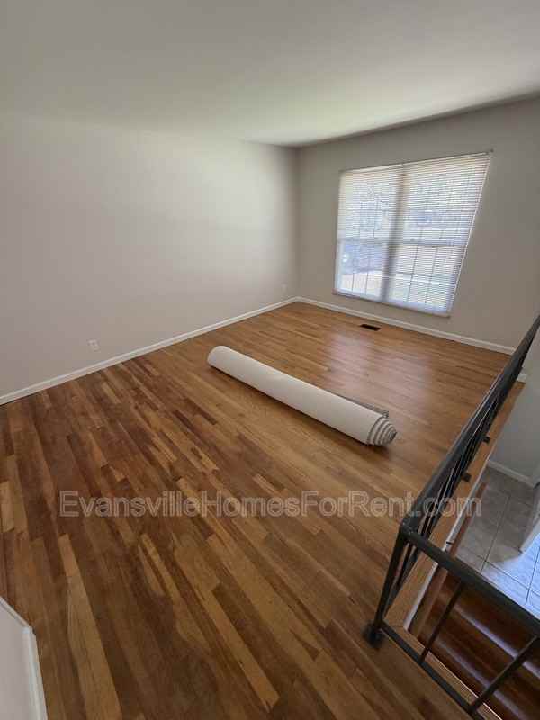 1309 Alvord Ln - Photo 5 of 21