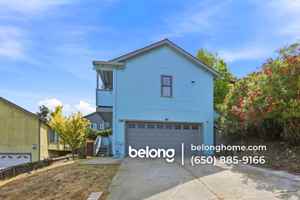 featured image of 23460 Lakeridge Ave
