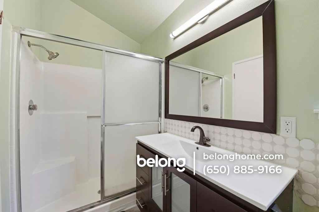 23460 Lakeridge Ave - Photo 7 of 21