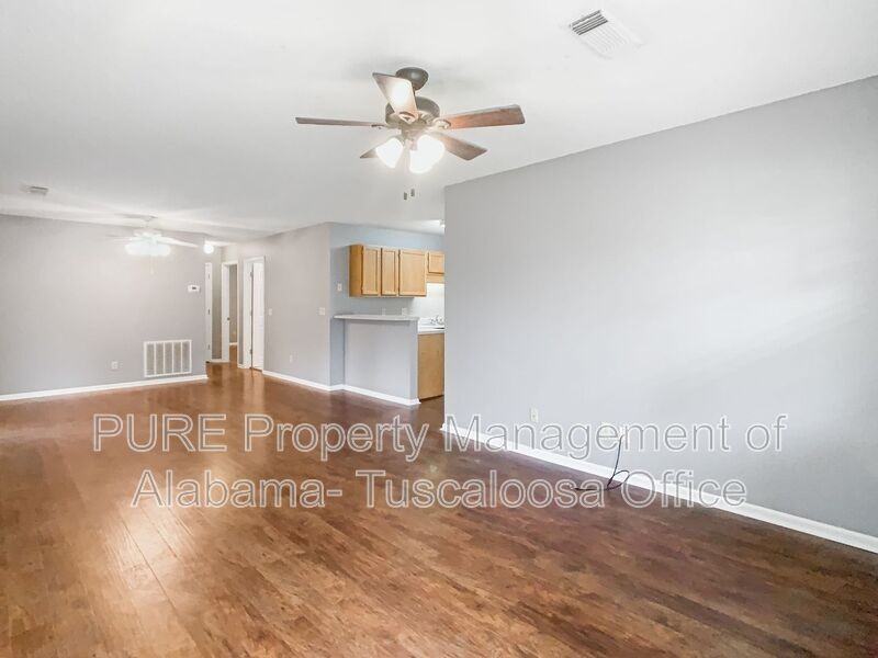 2751 Meadowlark Ln - Photo 2 of 16