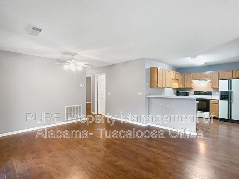 2751 Meadowlark Ln - Photo 4 of 16