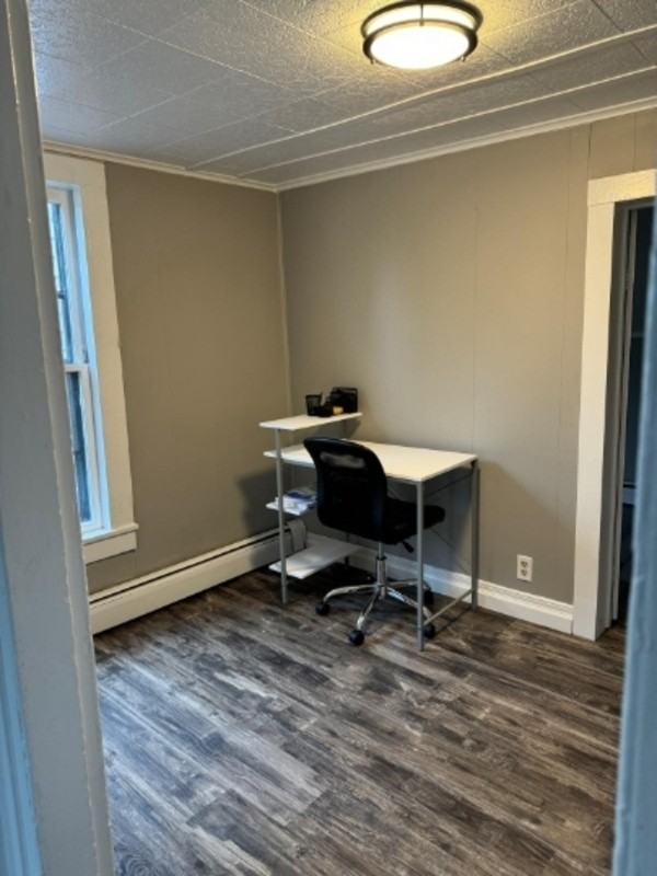 105 E Hamilton St - Photo 7 of 12