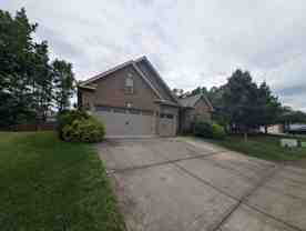 207 Blackwood Dr - Photo 1 of 1