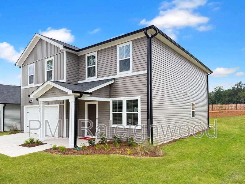 600 Westford Dr - Photo 3 of 37