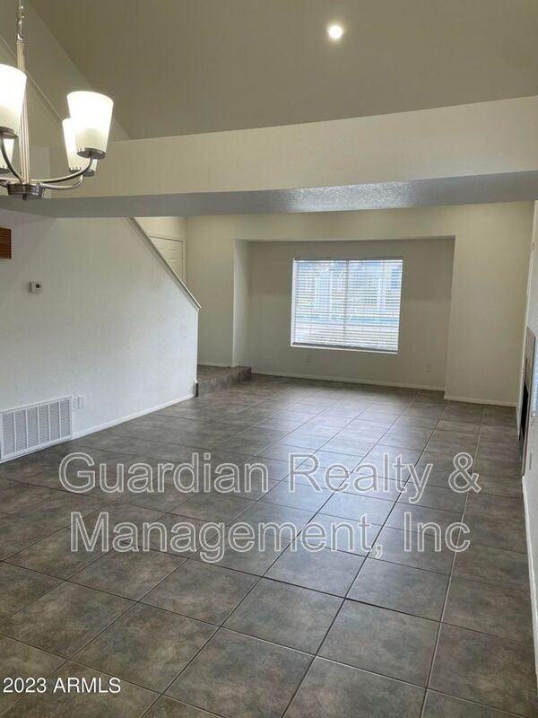 4365 S Potter Dr - Photo 3 of 17