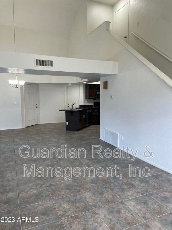 4365 S Potter Dr - Photo 4 of 17