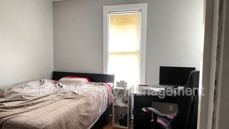 815 N 4th St - Photo 7 of 10