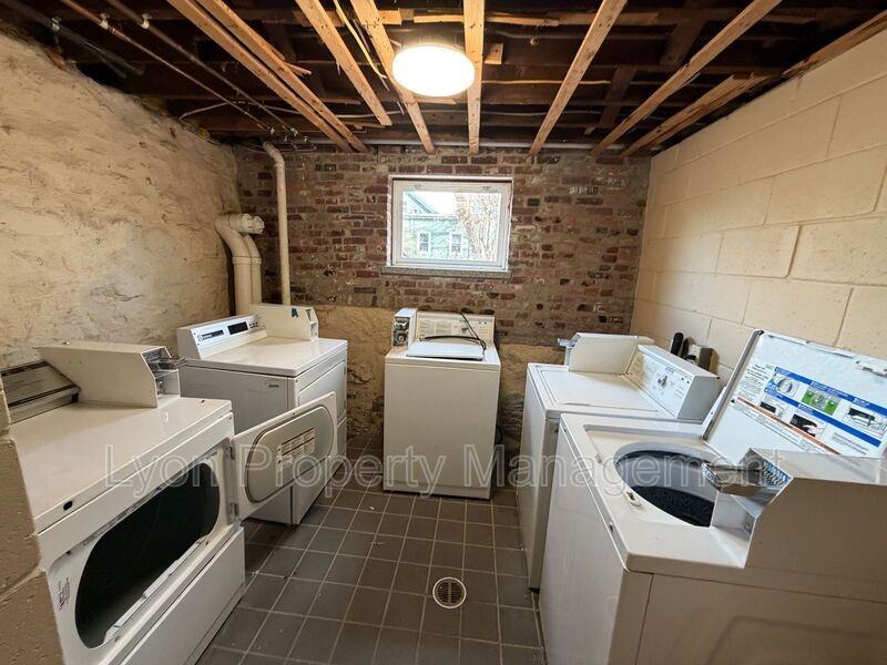 95 Victor St #1 - Photo 6 of 8
