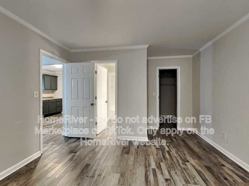 2785 Country Ct Se #C - Photo 5 of 16