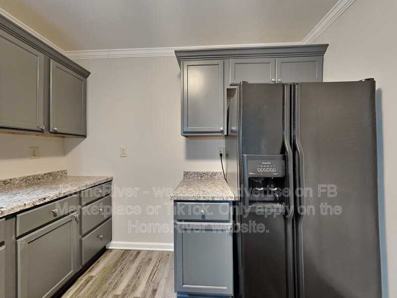 2785 Country Ct Se #C - Photo 6 of 16