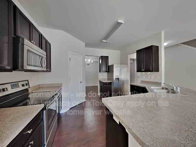 1329 Brookmere Way - Photo 5 of 28