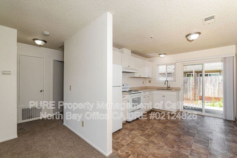 1603 Corby Ave #8 - Photo 3 of 18