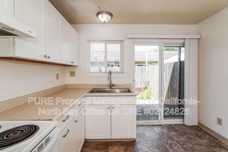 1603 Corby Ave #8 - Photo 6 of 18