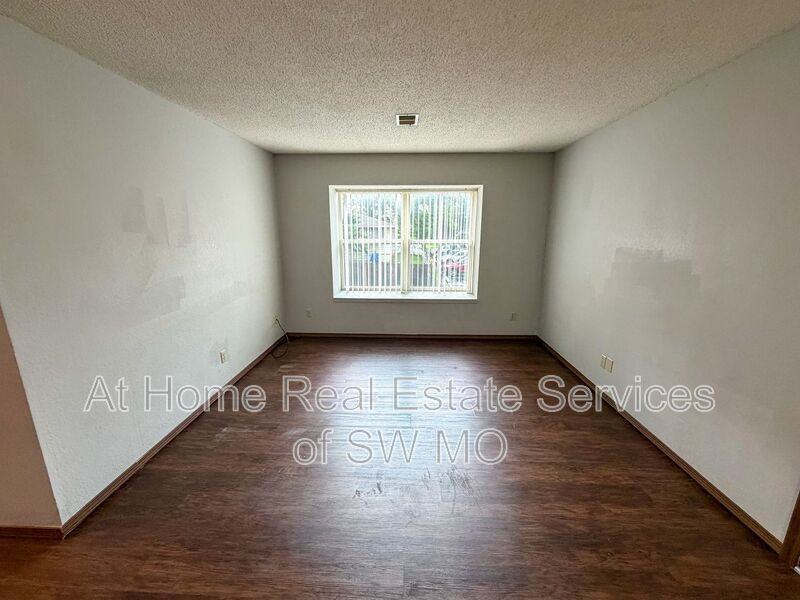 1947 S Ingram Mill Rd #C6 - Photo 2 of 8