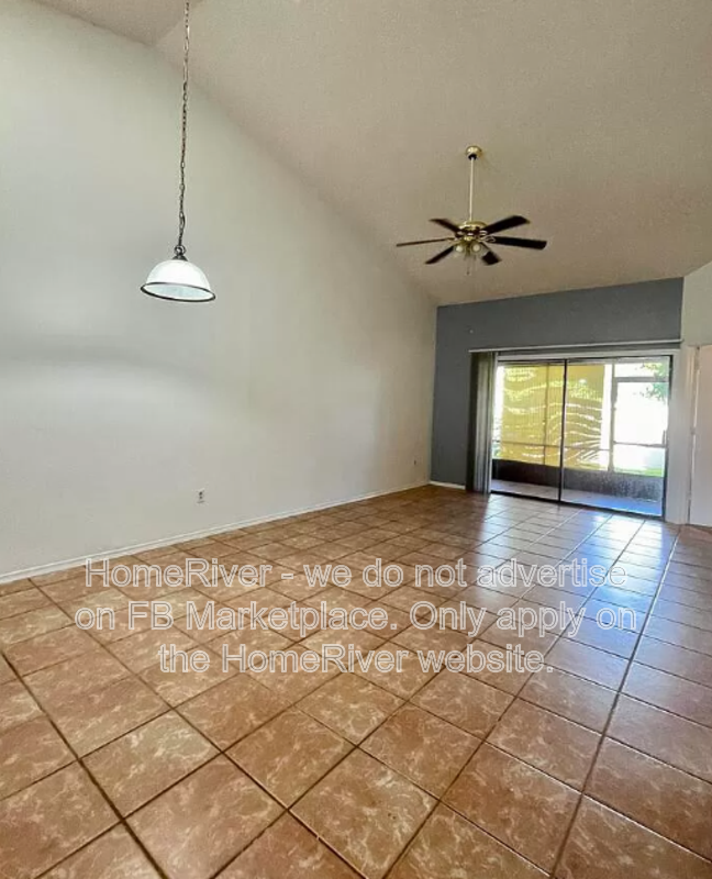 12253 Augusta Woods Cir - Photo 4 of 16
