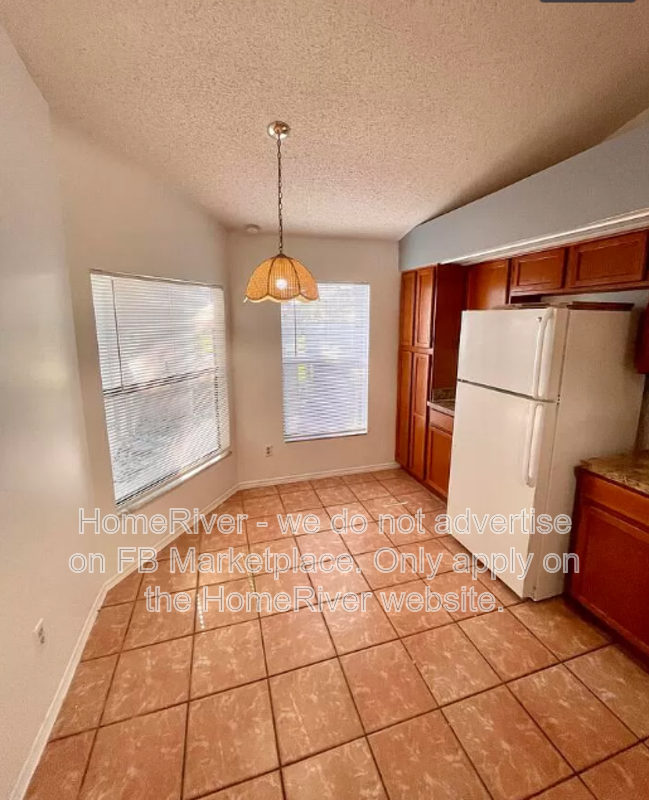 12253 Augusta Woods Cir - Photo 6 of 16