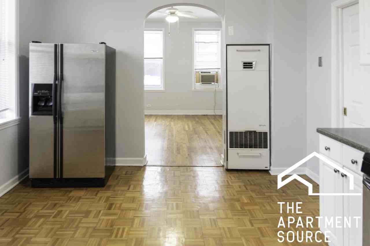 2215 W Wellington Ave #1R - Photo 3 of 23
