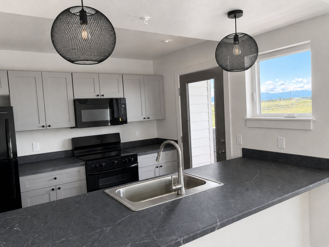 172 Brewers Blvd. - Photo 2 of 48