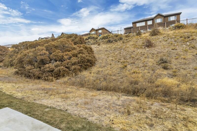 5002 N Marble Fox Way - Photo 4 of 27