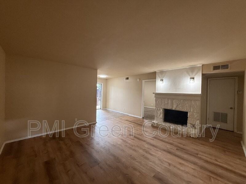 4334 E 67th St - Photo 3 of 12
