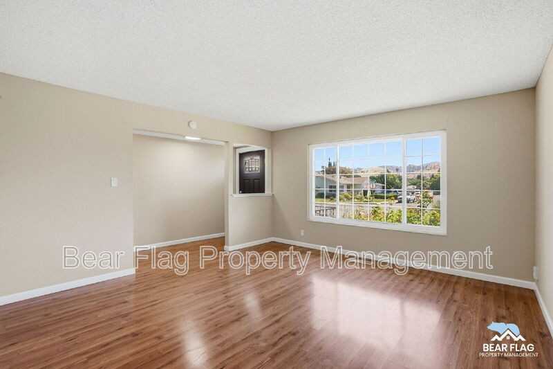 1312 Mission Dr - Photo 6 of 34
