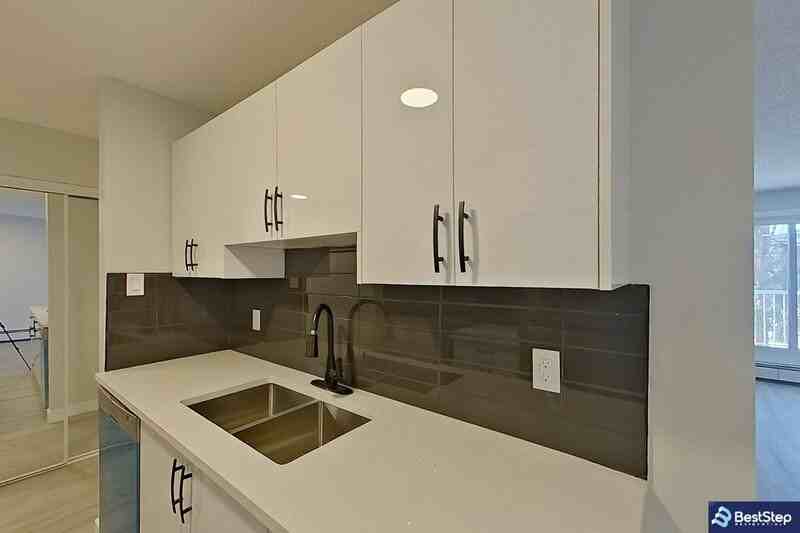 10837 117 St Nw - Photo 6 of 19