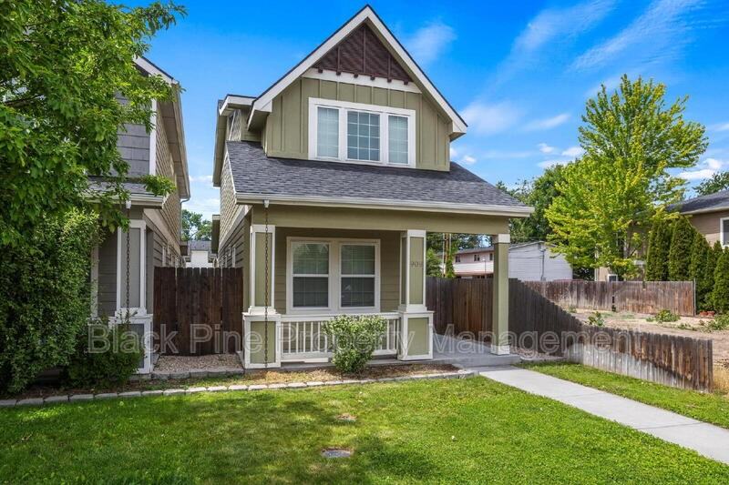 909 N 31st St - Photo 2 of 38