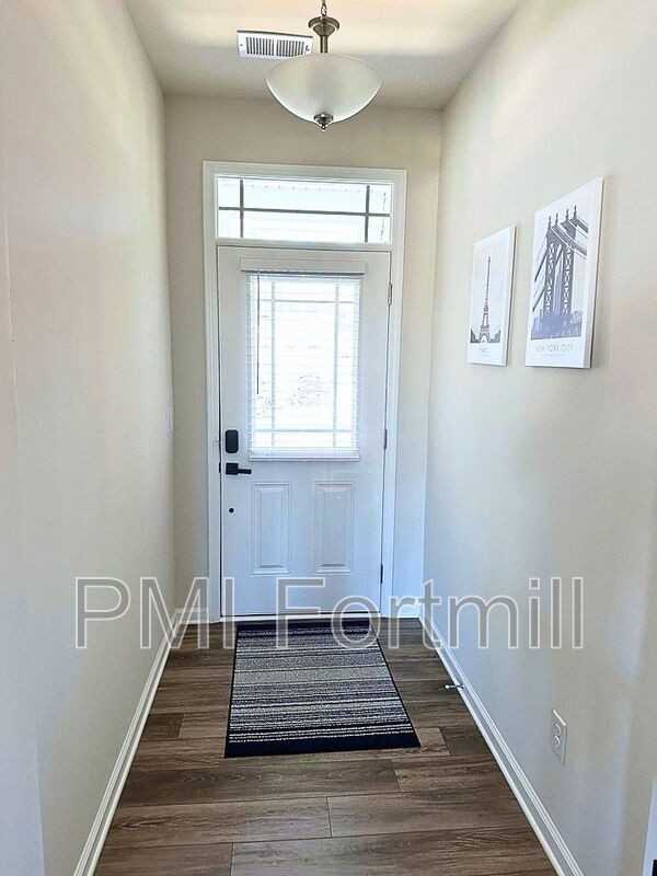 8027 Overmeadow Ln - Photo 4 of 17
