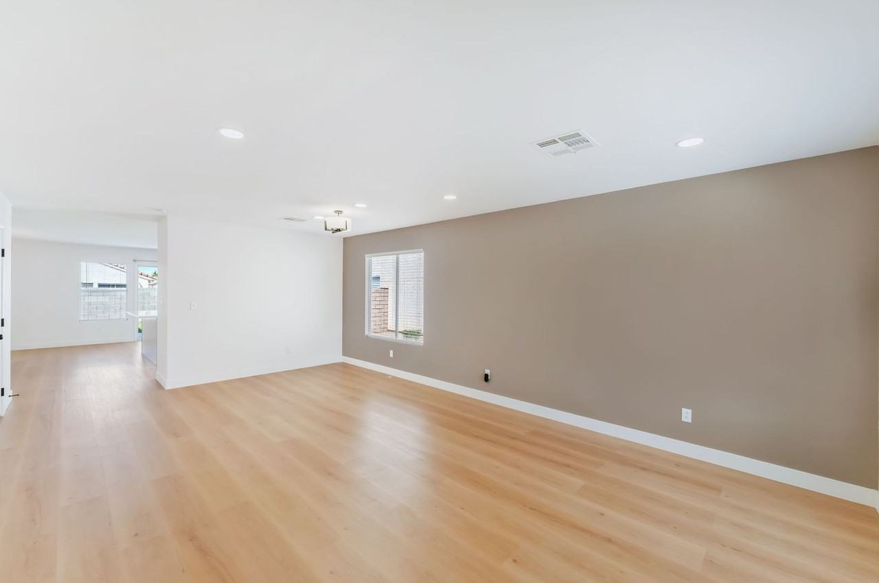 668 Rising Brook Dr - Photo 3 of 22