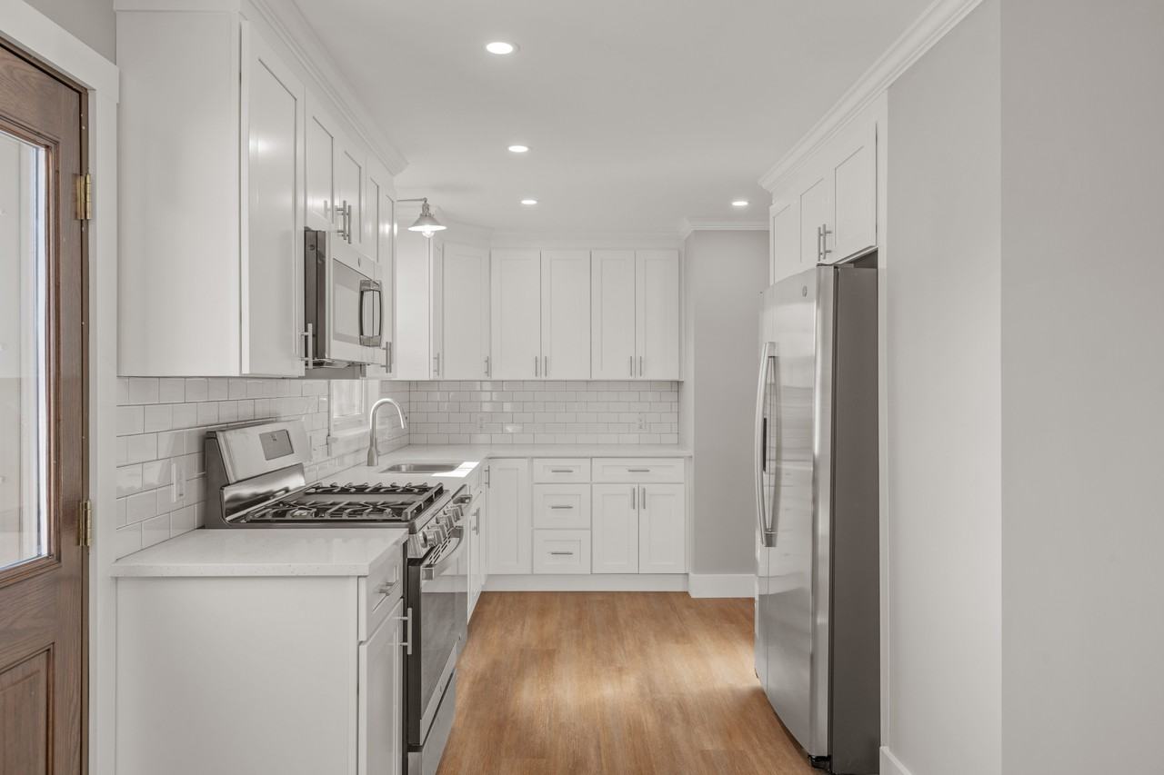72 Barre Dr - Photo 6 of 22