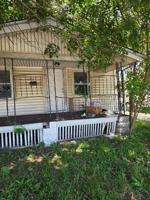 featured image of 1112 E Garfield Ave