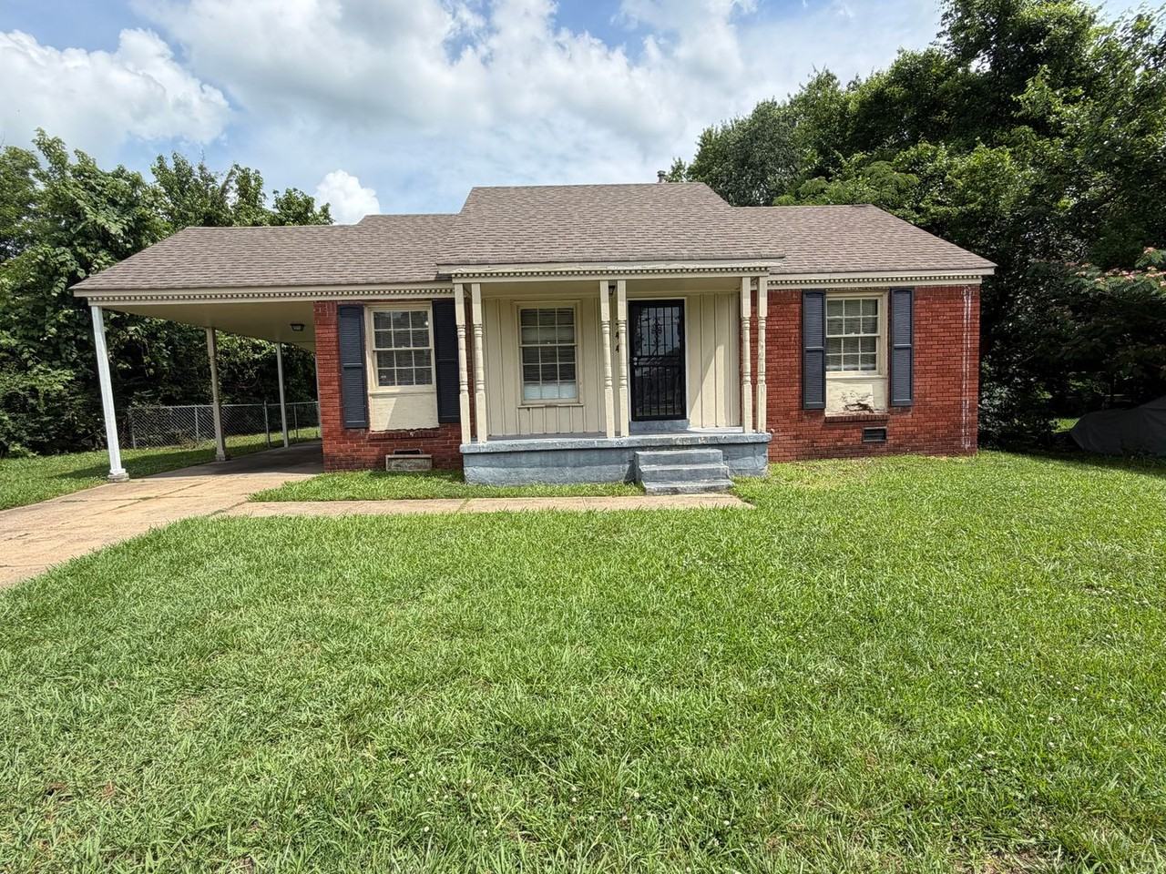 344 E Shelby Dr