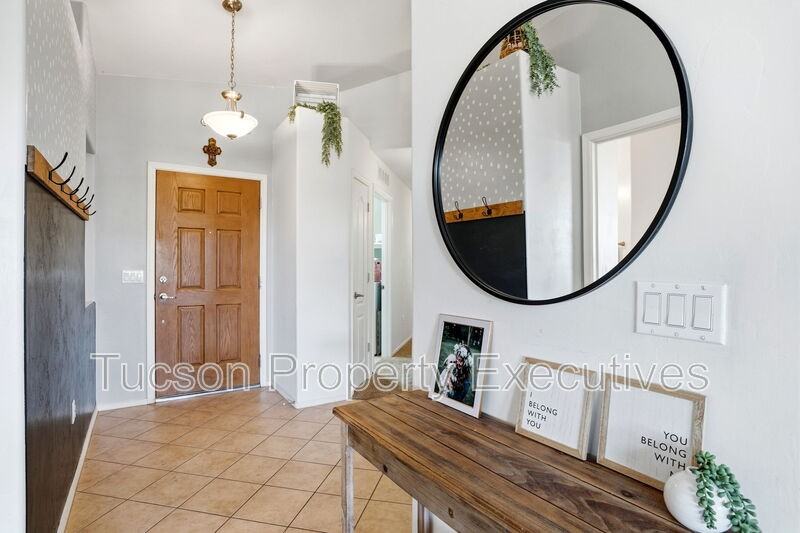 11655 W Stone Hearth St - Photo 2 of 43