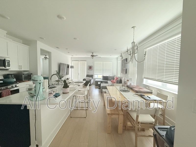 861 Breakfast Point Blvd - Photo 3 of 28