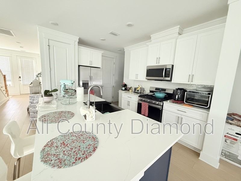 861 Breakfast Point Blvd - Photo 4 of 28