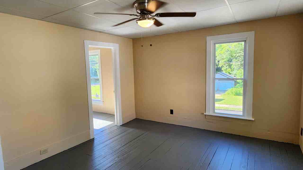 313 Wildwood Ave - Photo 5 of 19