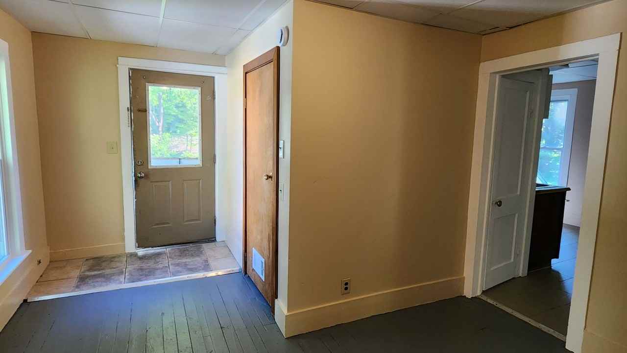 313 Wildwood Ave - Photo 6 of 19