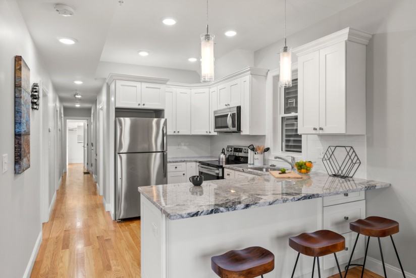 1 Bed / 1 Bath Apartment in South Boston - Photo 2 of 21