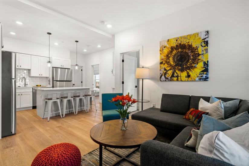 1 Bed / 1 Bath Apartment in Mission Hill - Photo 2 of 20