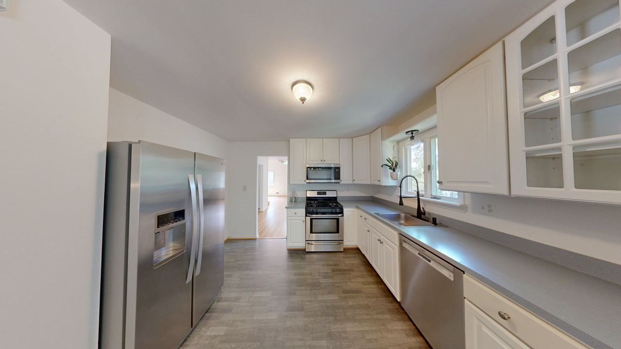 7028 Wick Ln - Photo 2 of 20