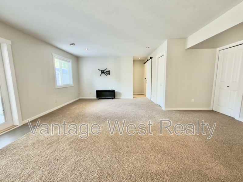 2861 Auburn Rd - Photo 5 of 15