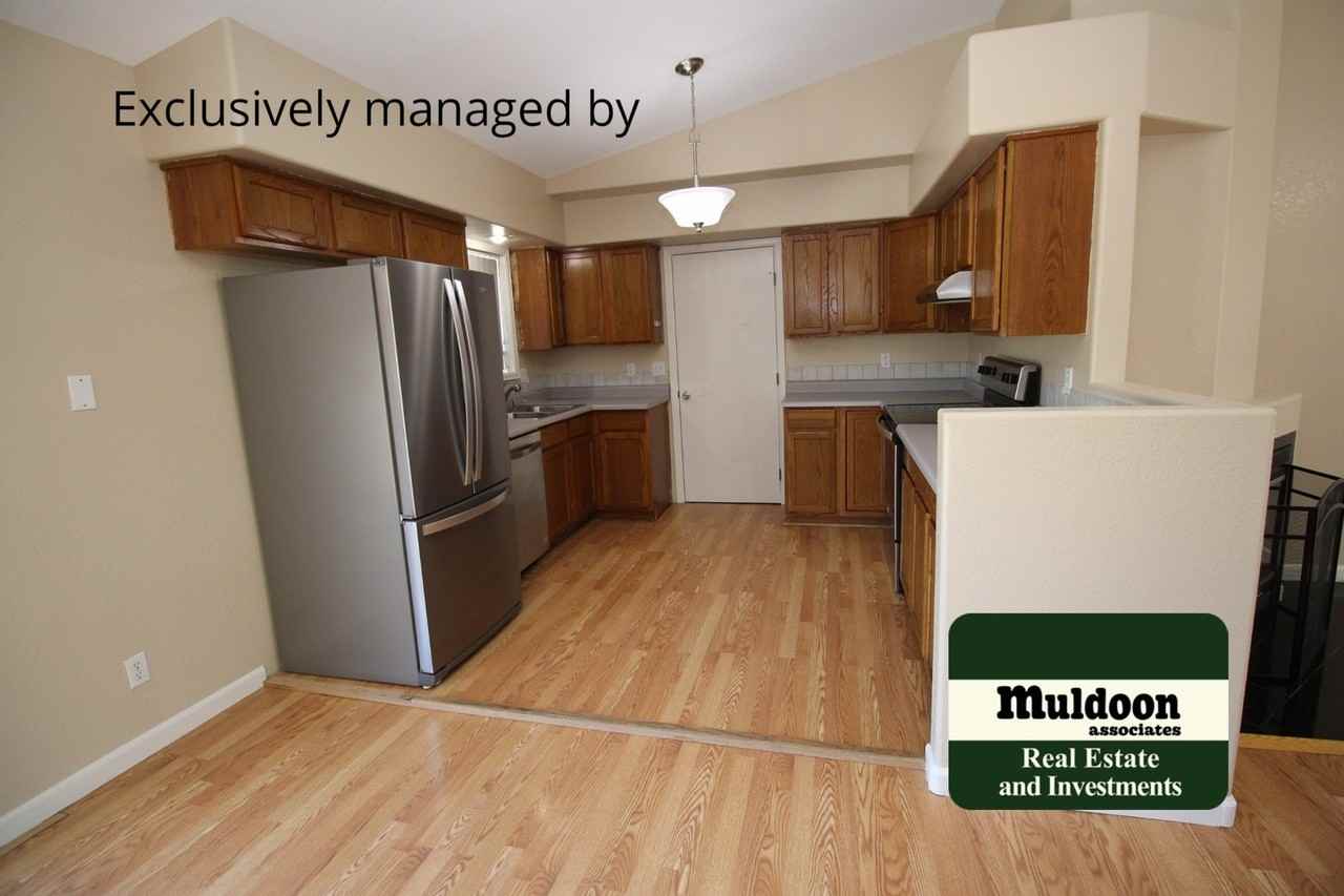1139 E Jaroso Dr - Photo 3 of 12