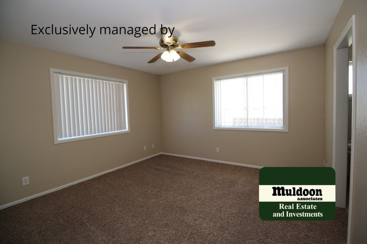 1139 E Jaroso Dr - Photo 5 of 12